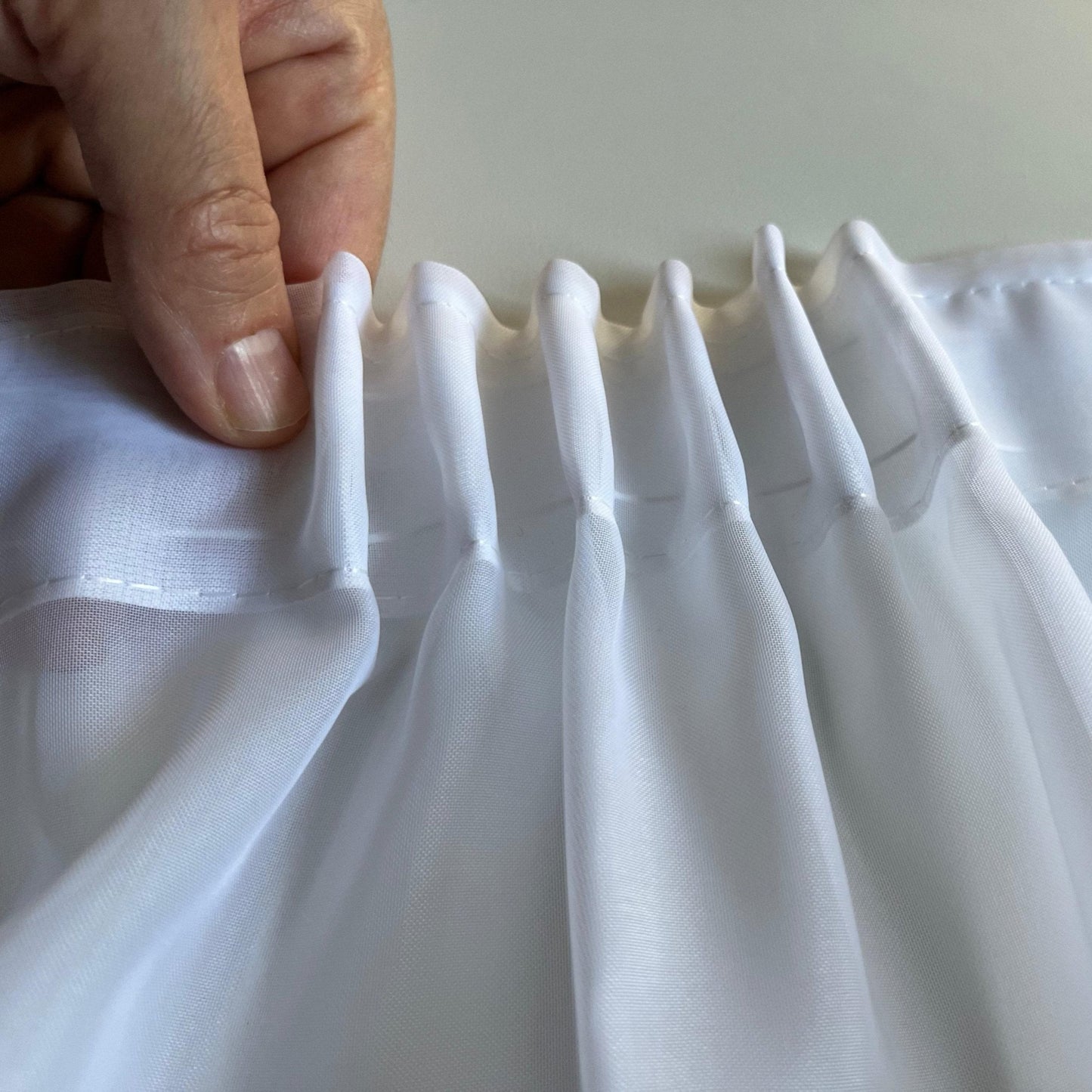 Gardinen Vorhang Store Webstore halbtransparent mit Kräuselband und Bleibandabschluss Weiß